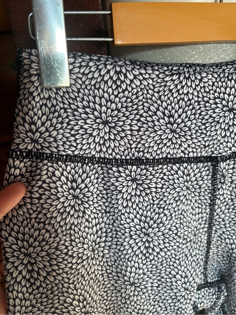 Kyodan Floral Print High Rise Active Leggings Black White Medium